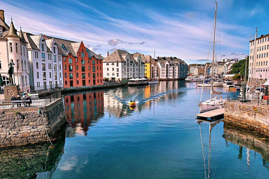 Sunny Apartment In Alesund City Εξωτερικό φωτογραφία