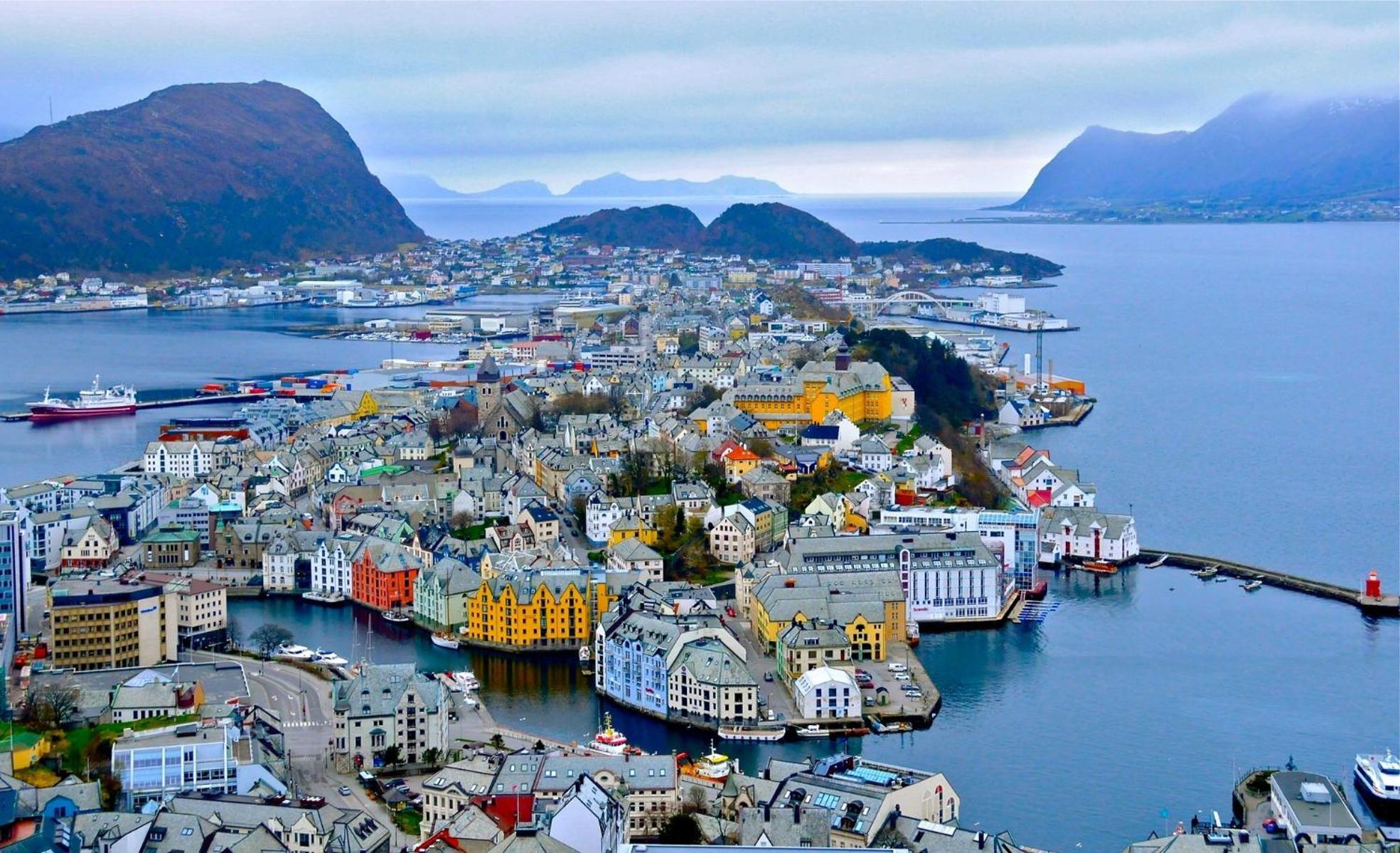 Sunny Apartment In Alesund City Εξωτερικό φωτογραφία